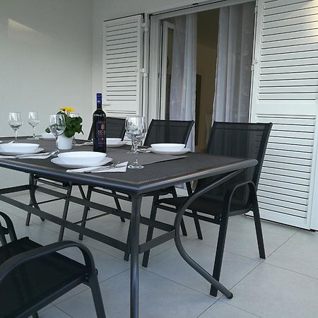 Holiday Home Bajlo Apartment With Three Bedrooms Zadar Eksteriør billede