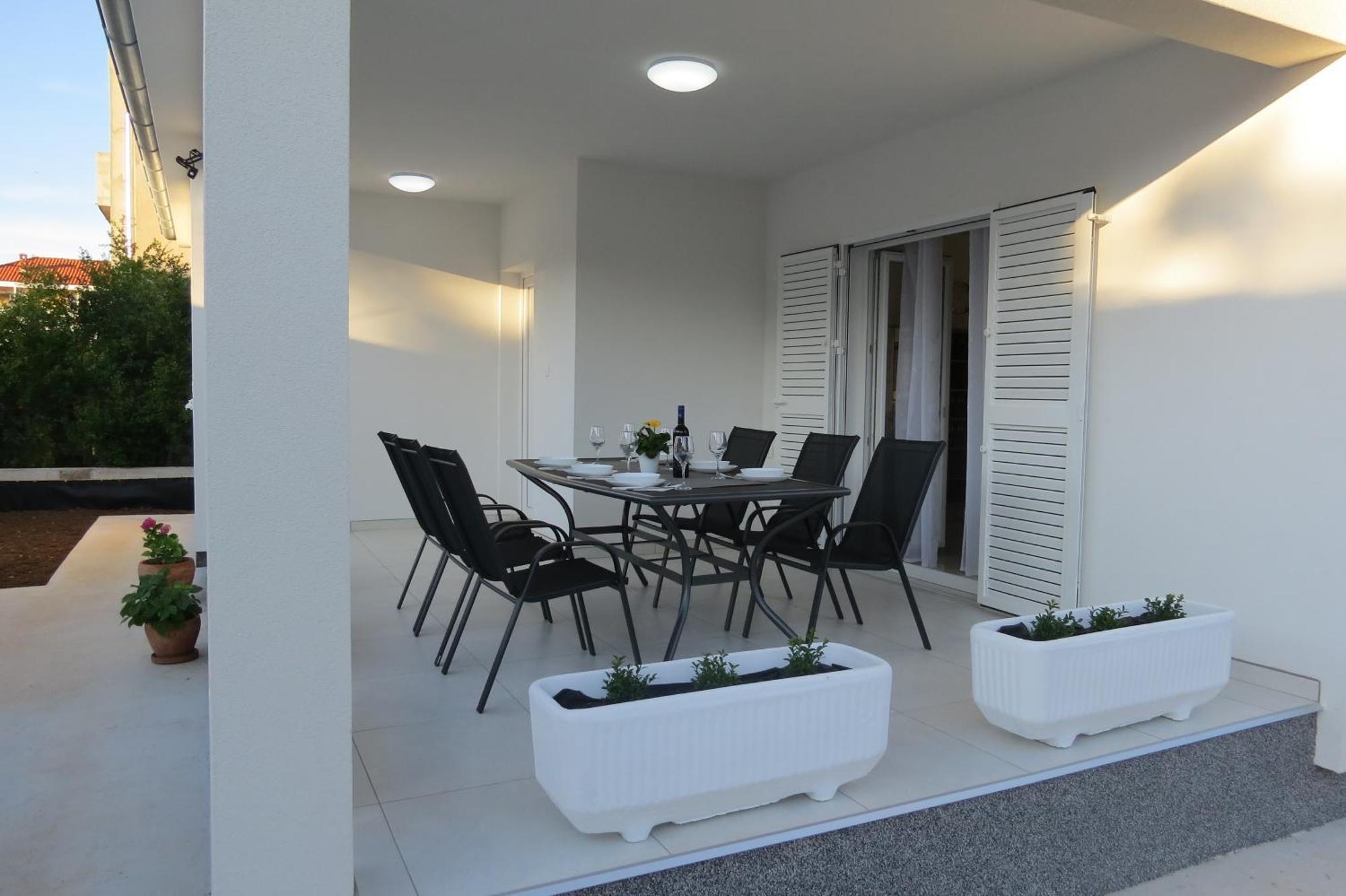 Holiday Home Bajlo Apartment With Three Bedrooms Zadar Eksteriør billede