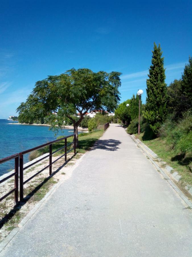 Holiday Home Bajlo Apartment With Three Bedrooms Zadar Eksteriør billede