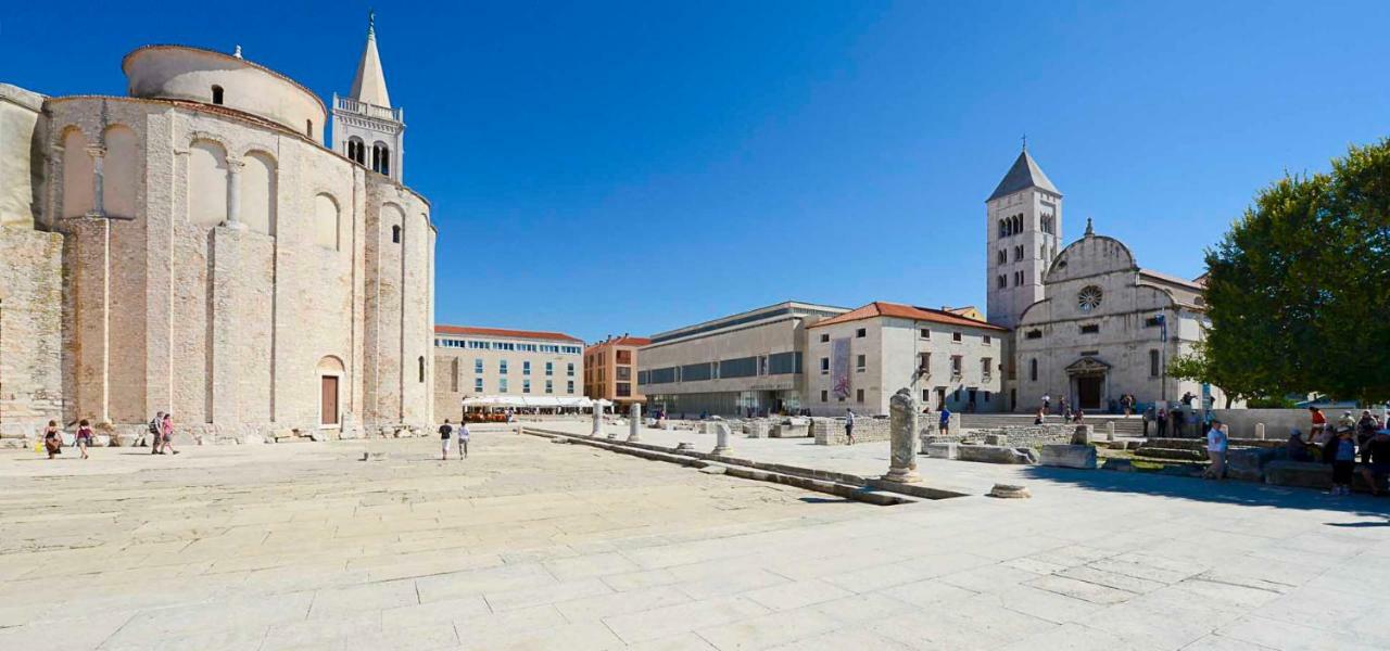 Holiday Home Bajlo Apartment With Three Bedrooms Zadar Eksteriør billede